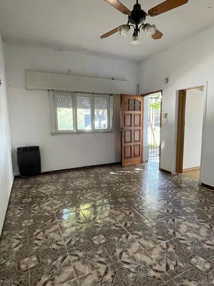 Linda casa 3 ambientes sobre lote propio