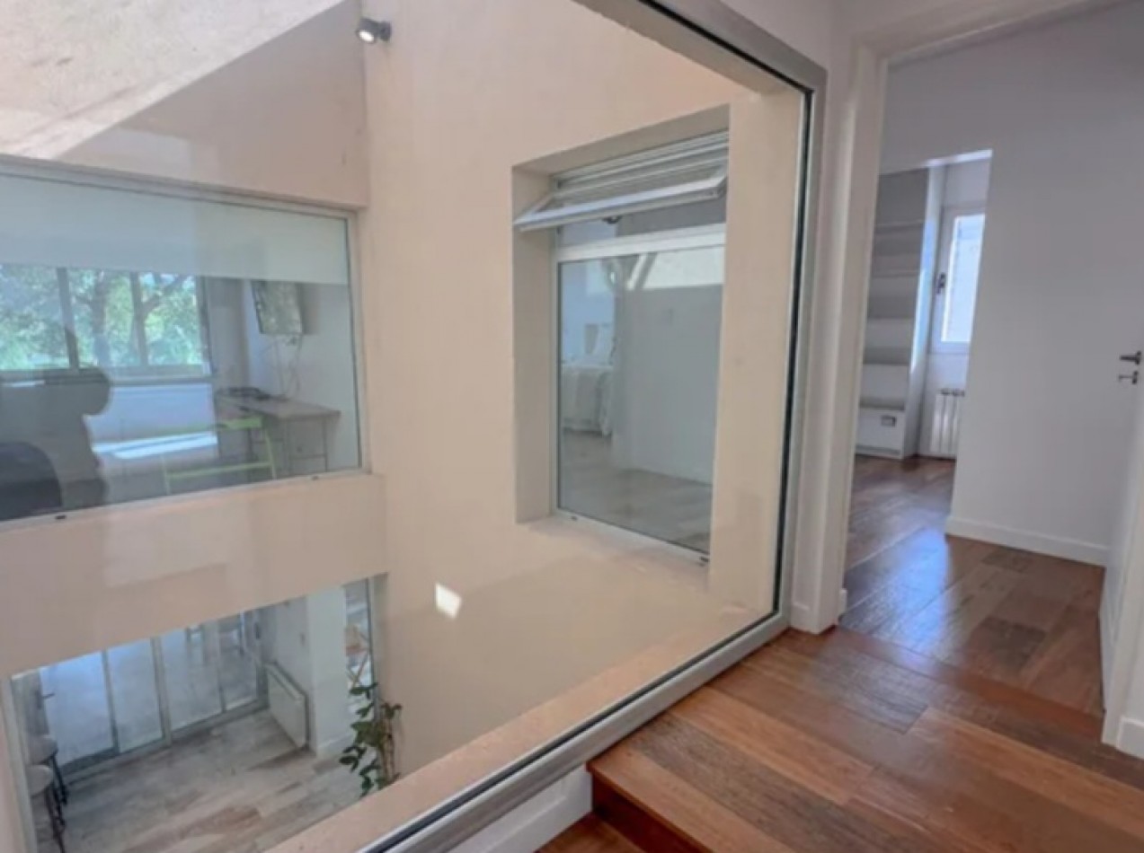 Impresionante casa 6 ambientes con fondo a laguna
