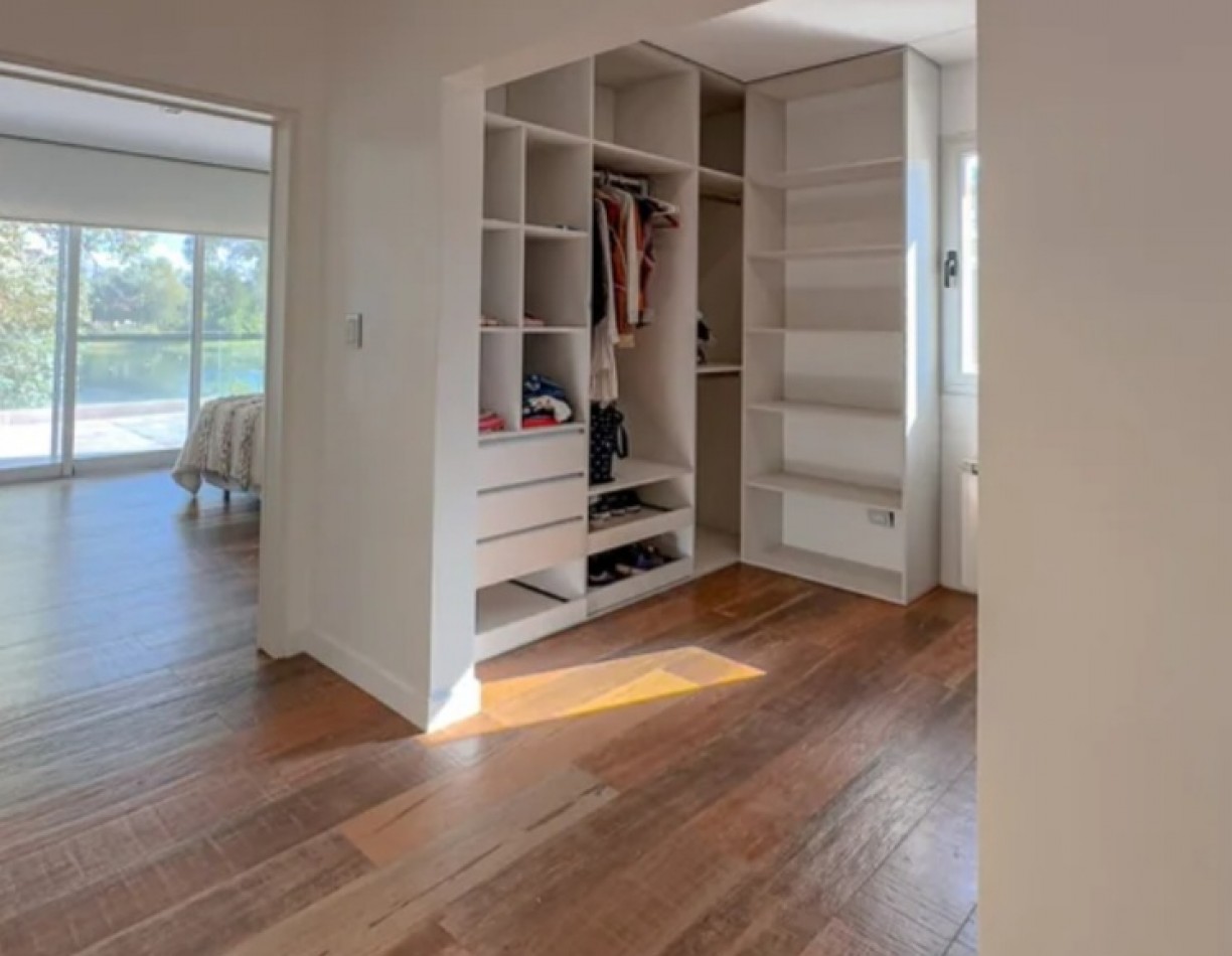 Impresionante casa 6 ambientes con fondo a laguna