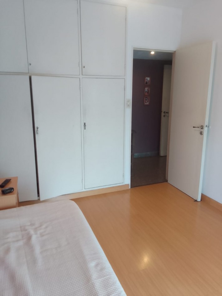 Excelente depto 4 ambientes de 100m2, con dependencia de servicio y 2 balcones