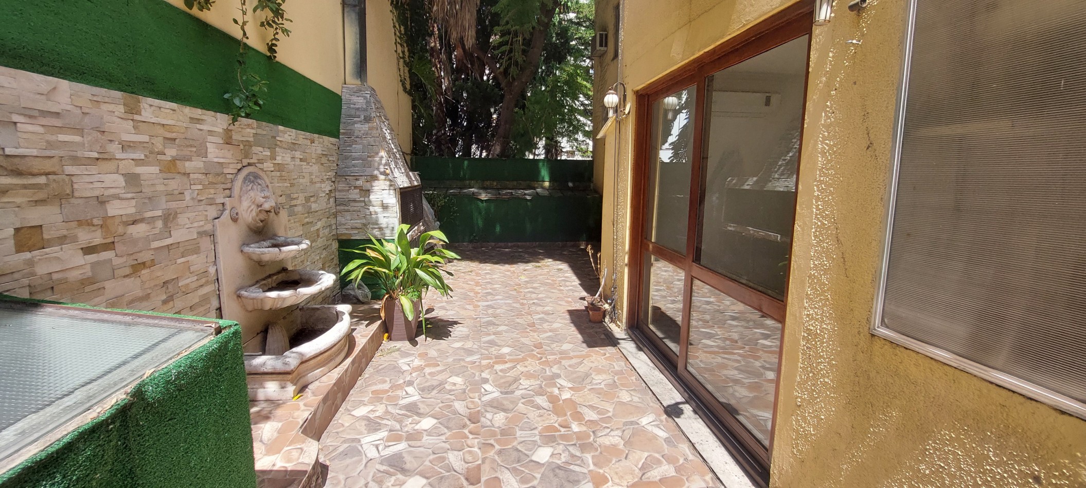 depto 3 ambientes con patio en lanusita 