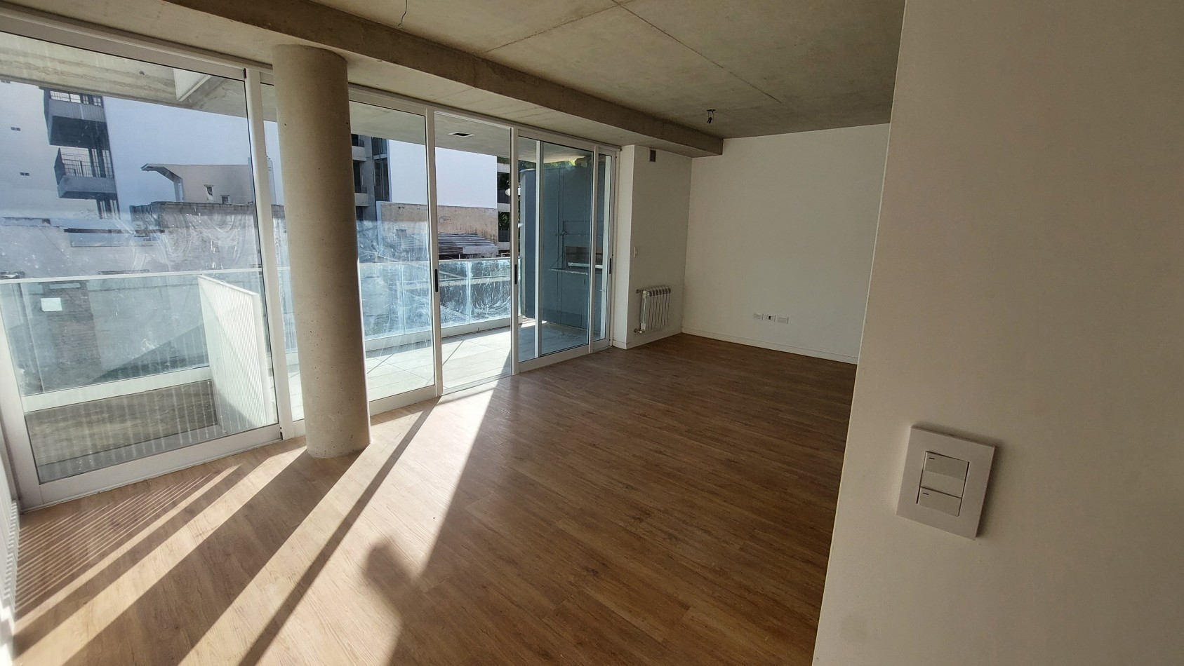 VISITA este 3 amb c/ balcon aterrazado con parrilla y piscina. Sum.  APTO CREDITO