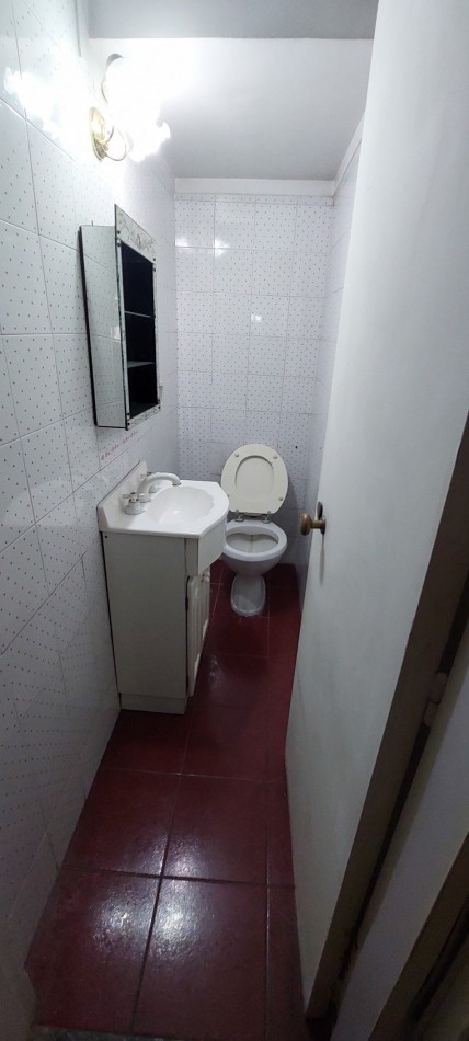Excelente semipiso de categoria. Con espacio guarda coche