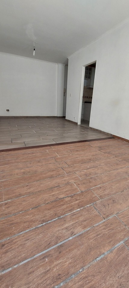 depto 3 ambientes con patio en lanusita 